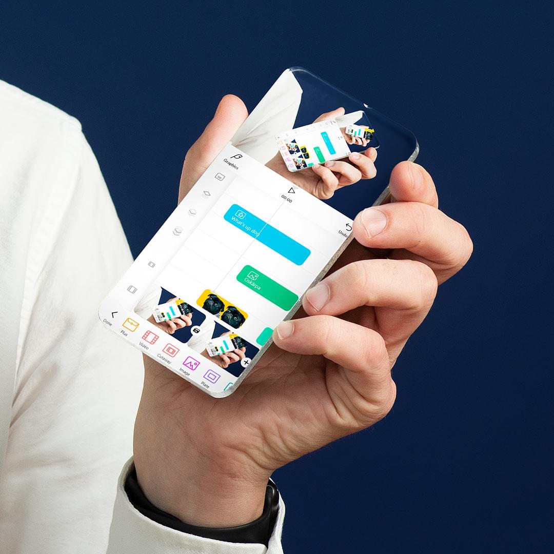 Hand som håller i en smartphone-liknande prototyp som visar webbapplikationen Clipsk's Videoapp för journalister.